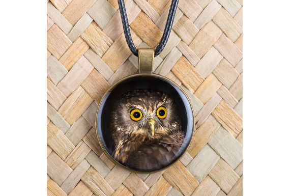 Morepork (Ruru): Pendant 