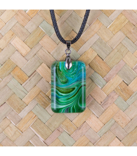 Pendant necklace